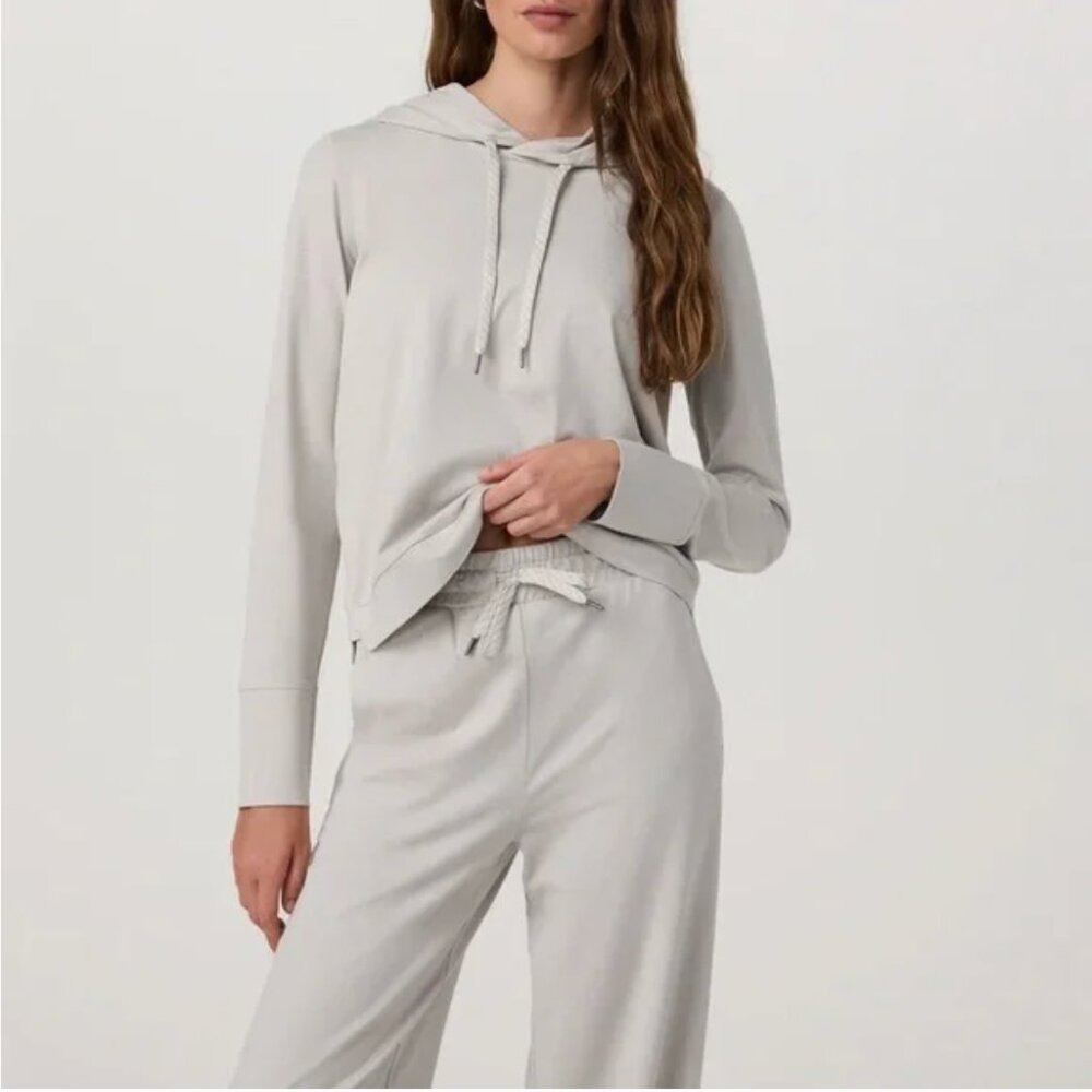 Vuori Halo Essential Hoodie - Salt - Size S